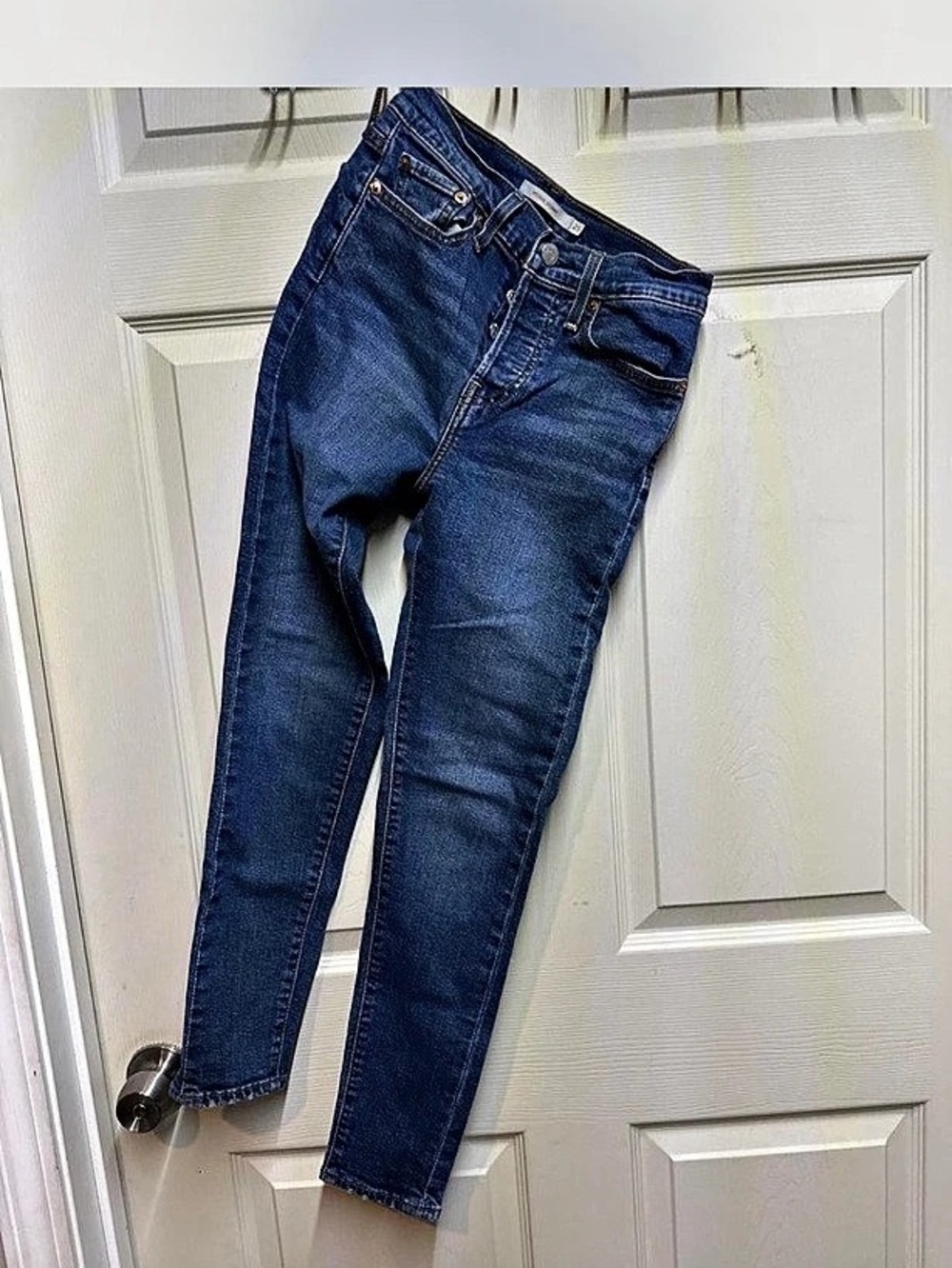 Levi's Wedgie Skinny Jeans Skinny Jeans in Blue Waist 28 Like New